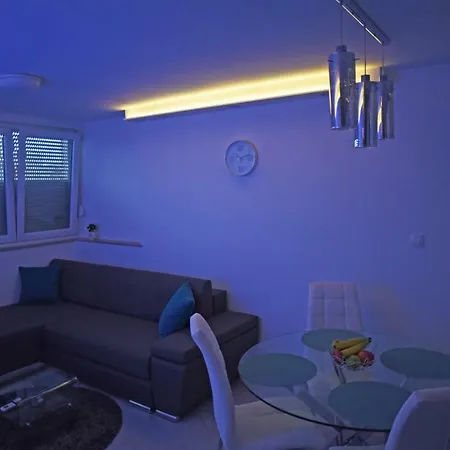 Luxury Regina * سبليت