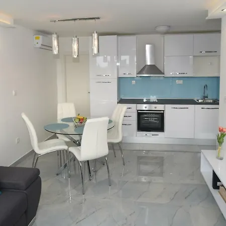 Luxury Regina * سبليت